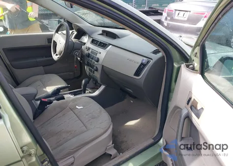 2008 Ford Focus Se/Ses z USA, uszkodzony, nr VIN 1FAHP35NX8W110752